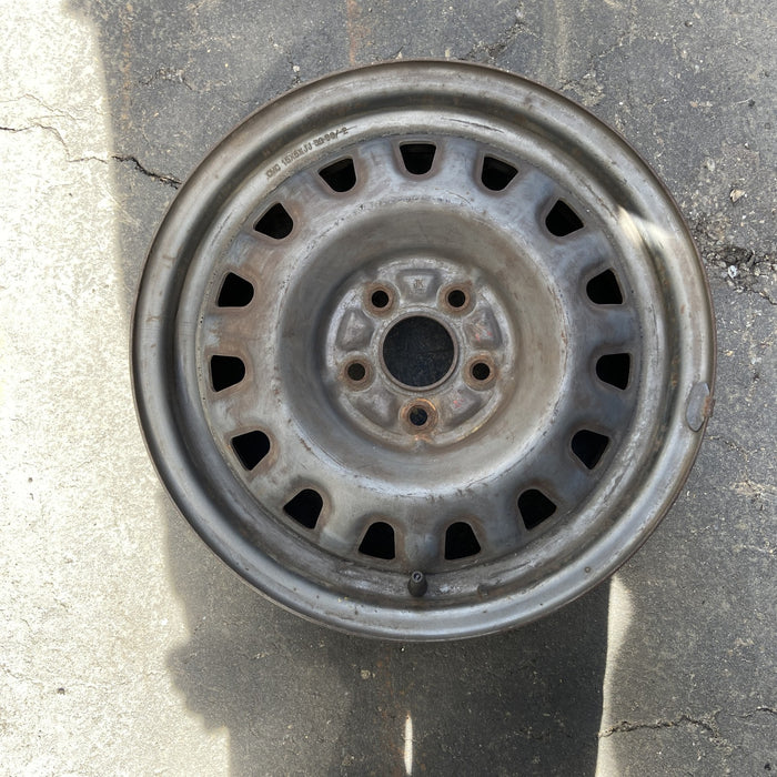 15" CAMRY 88-91 15x5.5 , steel Original OEM Wheel Rim - Angle View