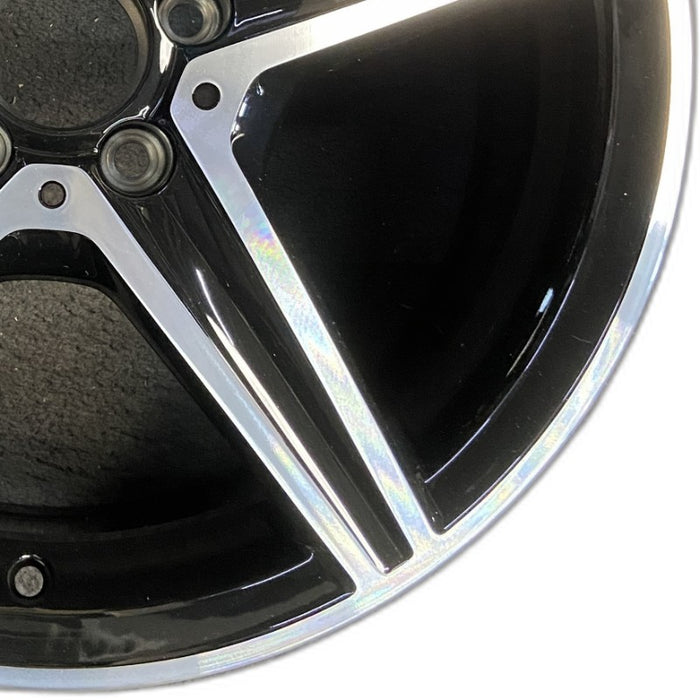18" MERCEDES C-CLASS 15 205 Type; Sdn C400 5 spoke 18x7.5 black accents - Close-Up Detail