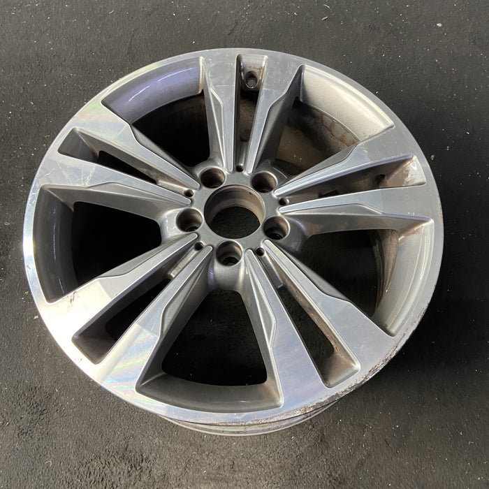 18" MERCEDES E-CLASS 16 207 Type, Conv, E350, 18x8.5, w/o AMG logo Original OEM - Close-Up Detail