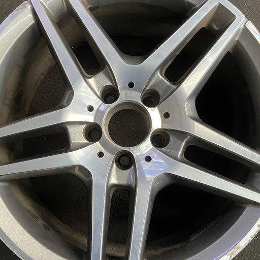 18" MERCEDES E-CLASS 16 212 Type Sdn E350 18x9 10 spoke 5 pairs AMG logo - Angle View