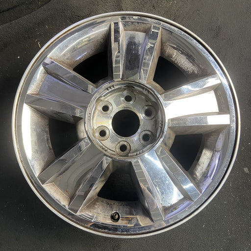 20" AVALANCHE 1500 09-10 20x8.5, 5 spoke, covered lug nuts, grooved spoke - Angle View