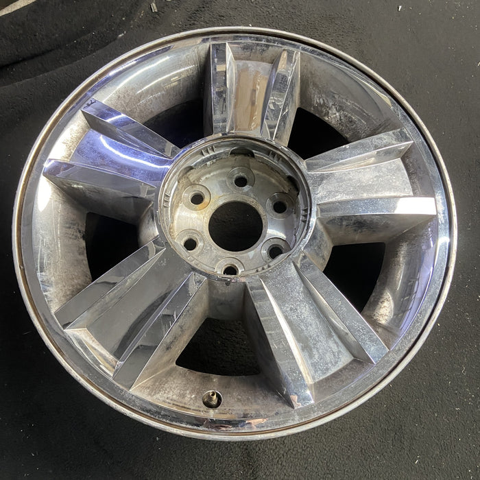 20" AVALANCHE 1500 09-10 20x8.5, 5 spoke, covered lug nuts, grooved spoke - Side Profile