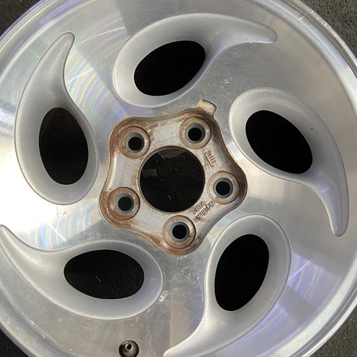 15" EXPLORER 95 15x7 aluminum 5 ovals Original OEM Wheel Rim - Angle View