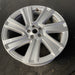 22" RANGE ROVER 22 , 22x9.5, 7 spoke Original OEM Wheel Rim - Close-Up Detail