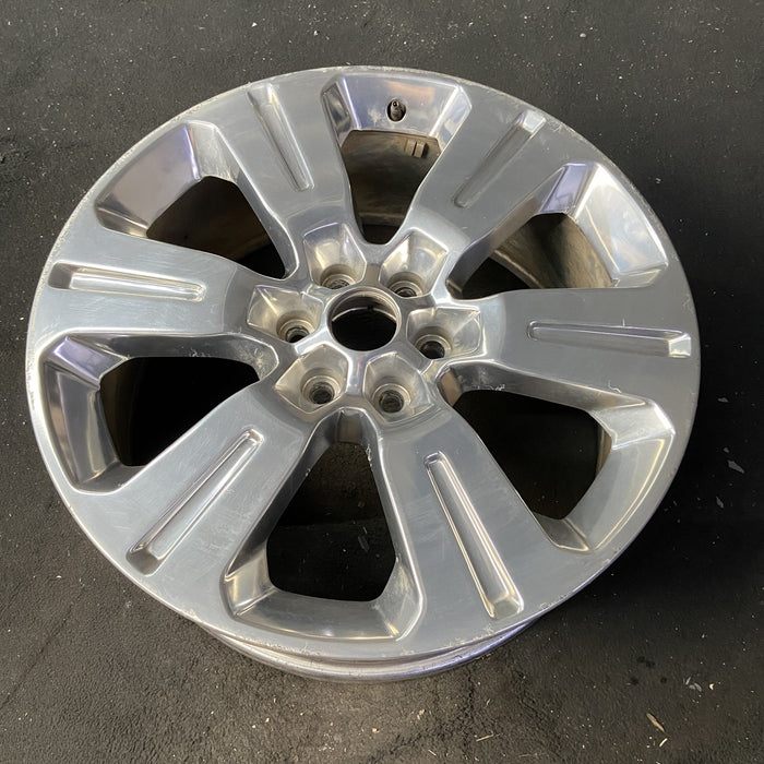 22" FORD F150 PICKUP 16-17 22x9 Original OEM Wheel Rim - Close-Up Detail