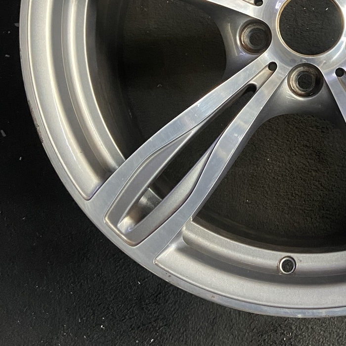20" BMW M5 12-16 20x9 alloy 5 double spoke frt narrow opening in spoke silver - Additional View