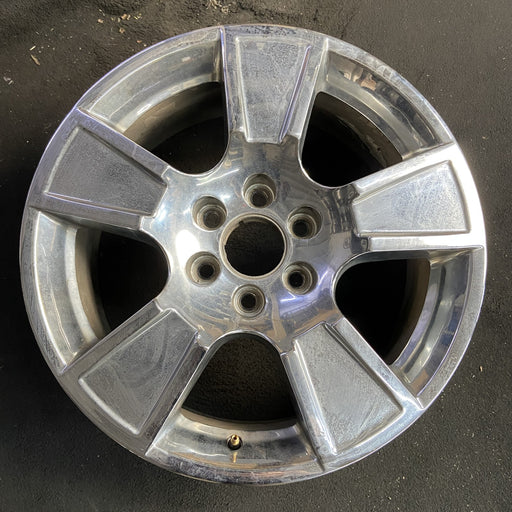 20" AVALANCHE 1500 07-11 20x8.5, 5 spoke, exposed lug nuts, raised edge spoke - Angle View