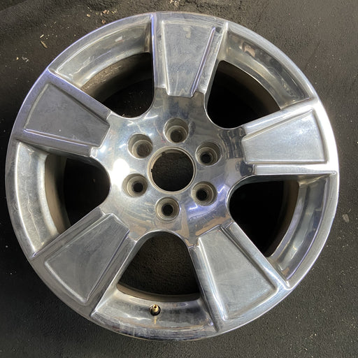 20" AVALANCHE 1500 07-11 20x8.5, 5 spoke, exposed lug nuts, raised edge spoke - Angle View