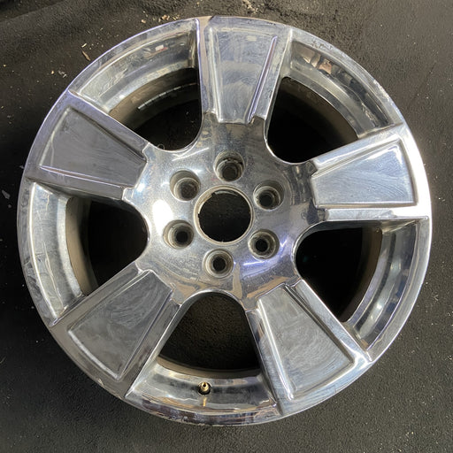 20" AVALANCHE 1500 07-11 20x8.5, 5 spoke, exposed lug nuts, raised edge spoke - Angle View