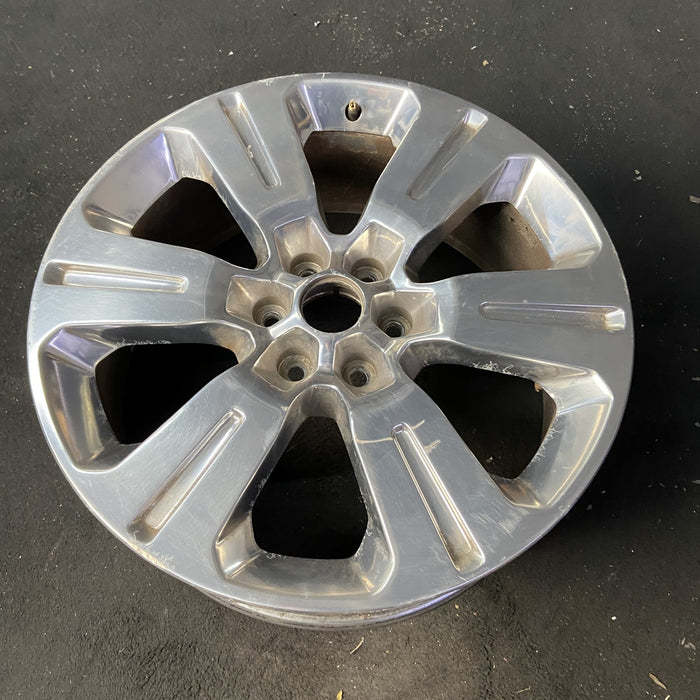 22" FORD F150 PICKUP 16-17 22x9 Original OEM Wheel Rim - Close-Up Detail