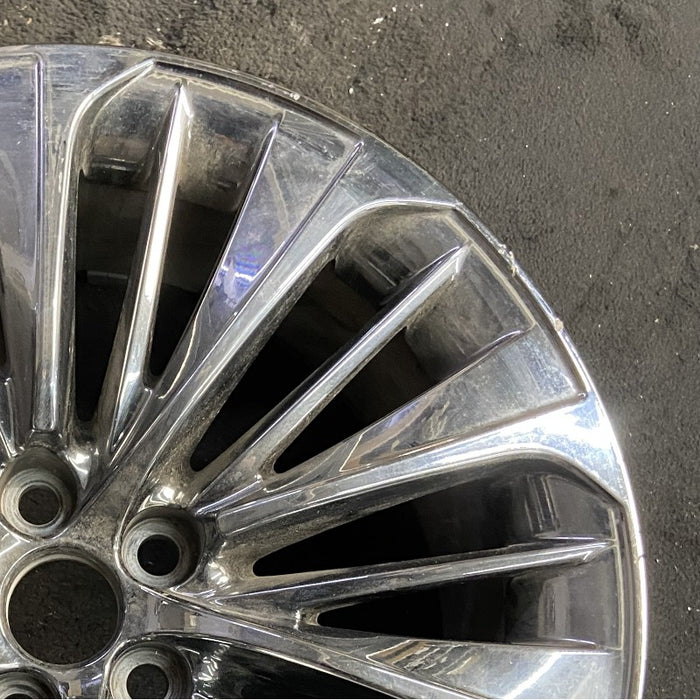 20" LS500 18-21 alloy 20x8.5 20 spoke Original OEM Wheel Rim - Close-Up Detail