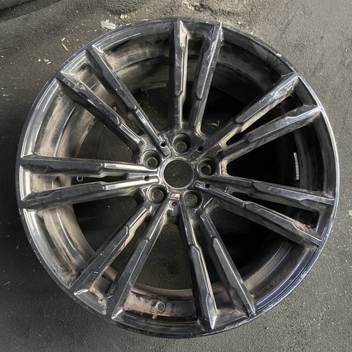 20" BMW M5 18 20x9.5, machined spoke face Original OEM Wheel Rim - Angle View