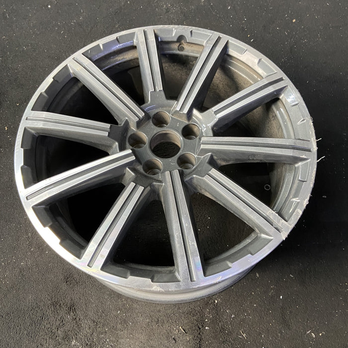 20" AUDI Q7 17-19 20x9 , 10 spoke Original OEM Wheel Rim - Close-Up Detail