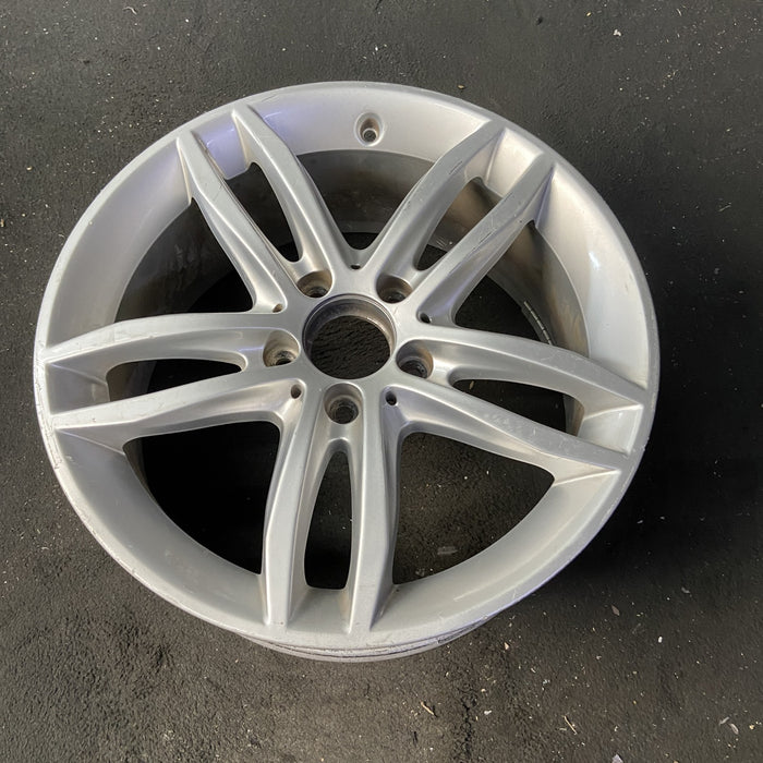 17" MERCEDES C-CLASS 12 204 Type; C250, 17x7.5, 10 spoke, w/o AMG; thin arched - Close-Up Detail
