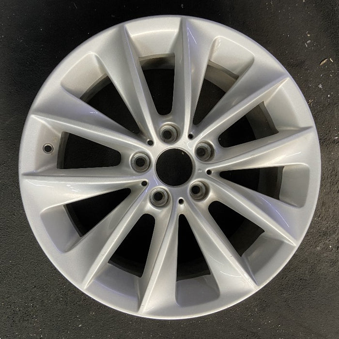 18" BMW X3 11-14 18x8 alloy 5 spoke V spoke design silver Original OEM Wheel Rim - Front View