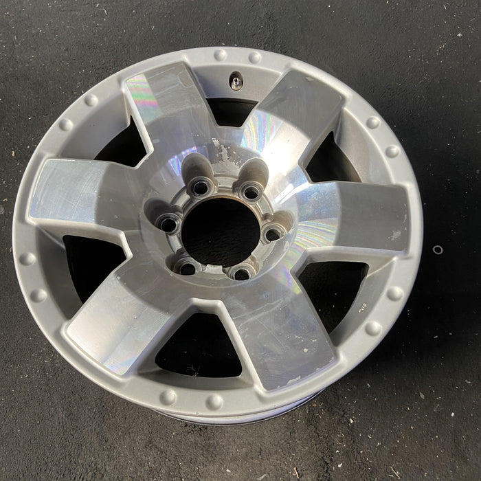 17" FJ CRUISER 07 , alloy Original OEM Wheel Rim - Close-Up Detail