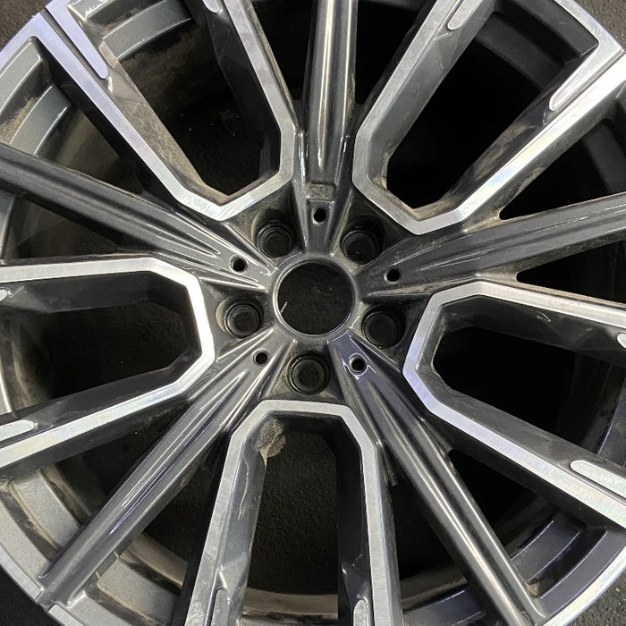20" BMW 740i 21-22 20x10 star design dark gray orbit gray Original OEM Wheel Rim - Angle View