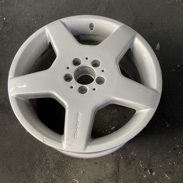 18" MERCEDES CL-CLASS 03-04 215 Type; CL500, 18x9 Original OEM Wheel Rim - Close-Up Detail