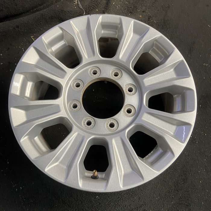 18" FORD F250SD PICKUP 20-22 18x8, aluminum, 8 spoke, silver Original OEM Wheel - Side Profile
