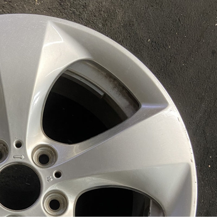 17" Original OEM Wheel Rim - Close-Up Detail