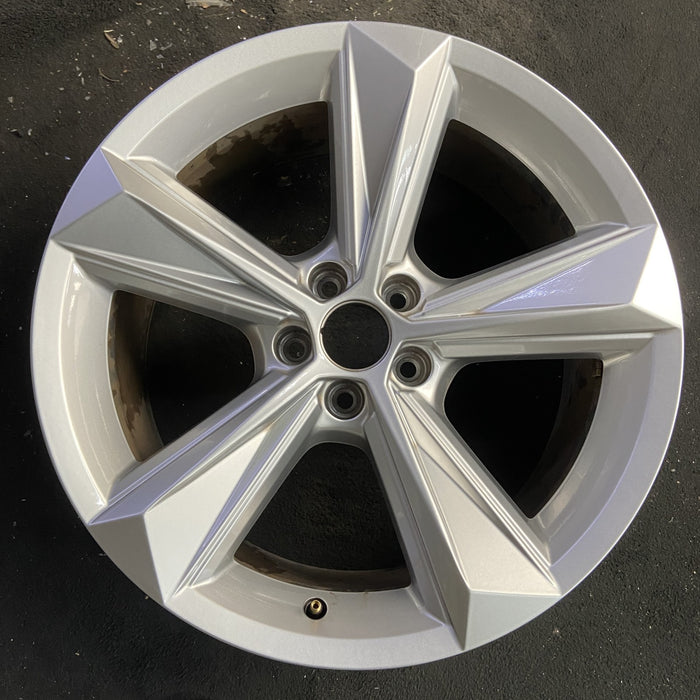 19" AUDI Q7 20-25 19x8.5 , Original OEM Wheel Rim - Angle View