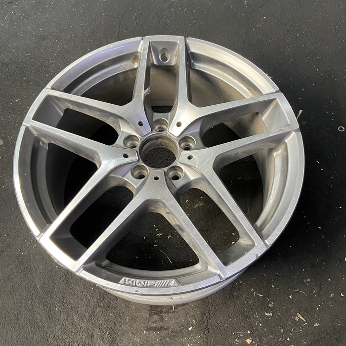 19" MERCEDES GLC-CLASS 16 , 19x8, 10 spoke, gray accents Original OEM Wheel Rim - Close-Up Detail