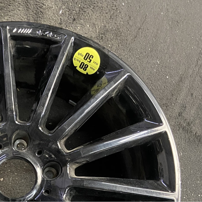 20" MERCEDES G-CLASS 21-24 463 Type G550 20x8.5 14 spoke black Original OEM - Close-Up Detail