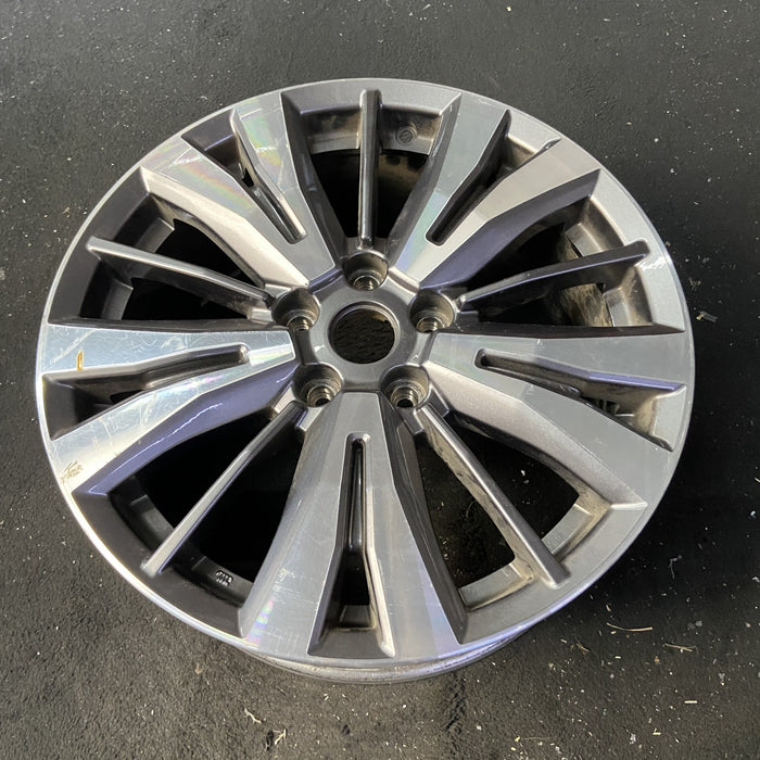 18" PATHFINDER 17-20 18x7.5 , 15 spoke Original OEM Wheel Rim - Close-Up Detail