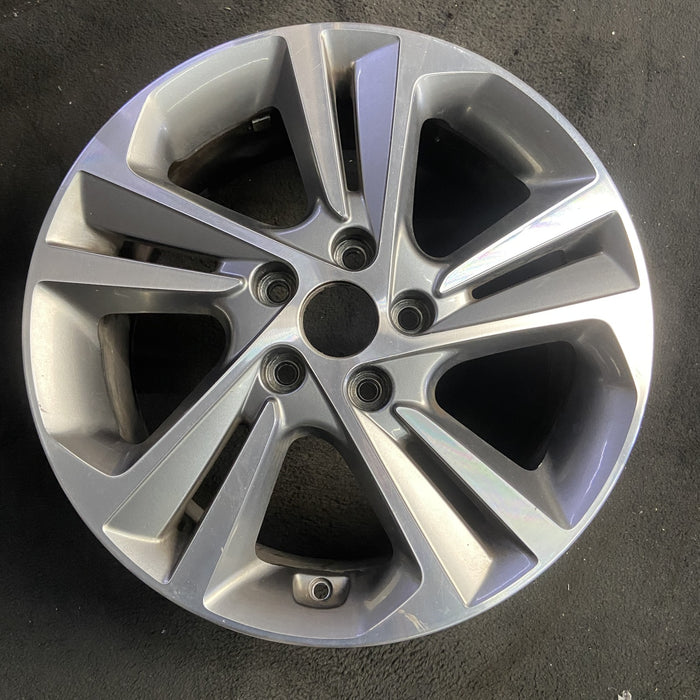 17" ELANTRA 17 17x7 , Sdn Original OEM Wheel Rim - Angle View