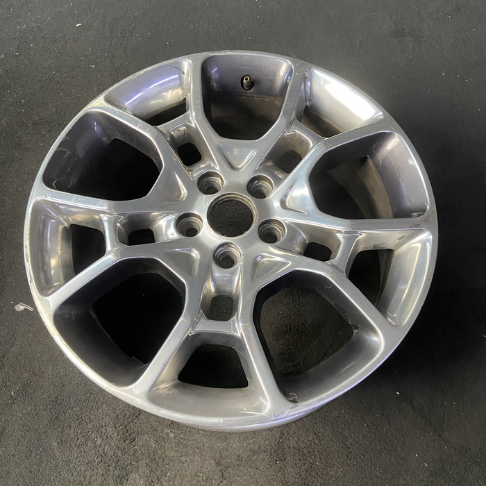 19" CHARGER 15-16 19x7.5 Original OEM Wheel Rim - Close-Up Detail