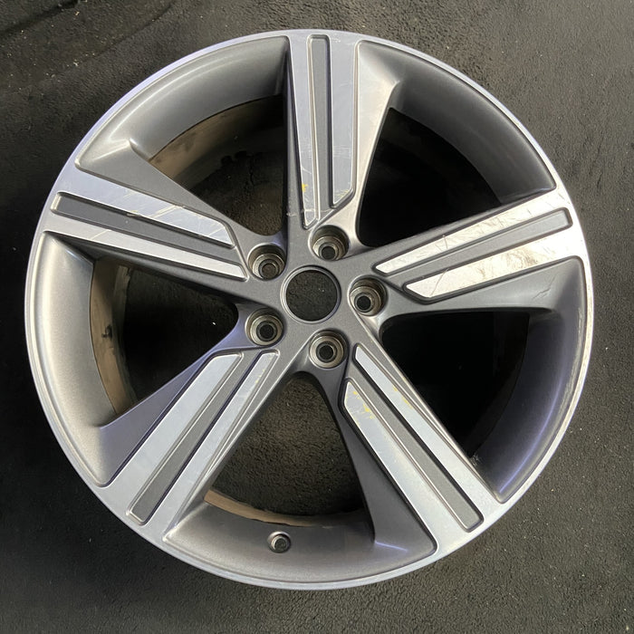 20" GV80 25 20x8.5, 5 spoke Original OEM Wheel Rim - Angle View