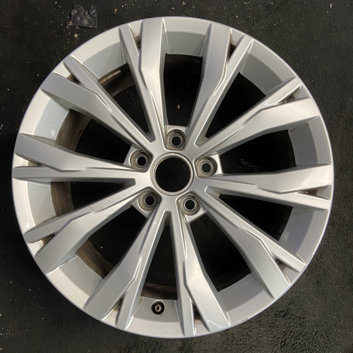 17" TIGUAN 18 17x7 , , split spoke Original OEM Wheel Rim - Angle View