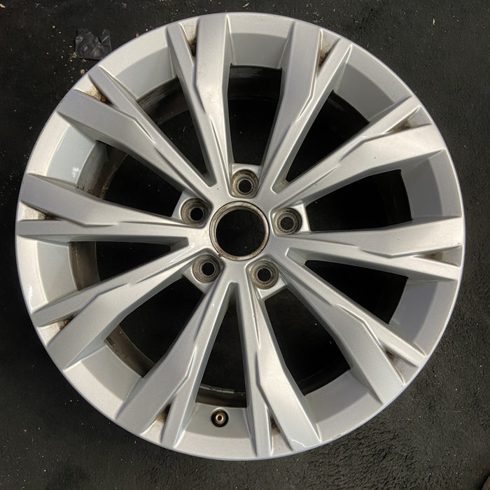 17" TIGUAN 18 17x7 , , split spoke Original OEM Wheel Rim - Angle View