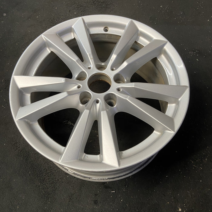 18" BMW X5 14-18 18x8.5 , Original OEM Wheel Rim - Close-Up Detail