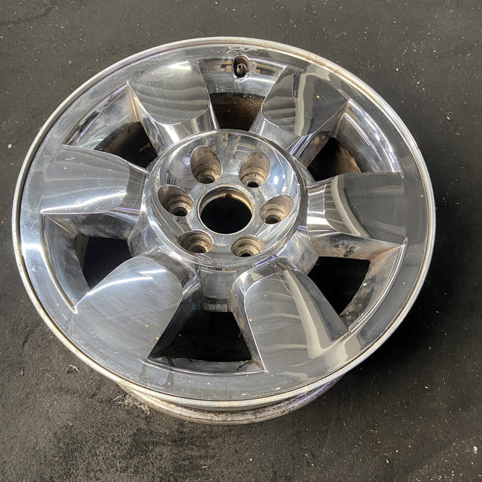 20" SIERRA 1500 PICKUP 09-11 20x8.5, 6 spoke, chrome, flat faced spoke, - Close-Up Detail