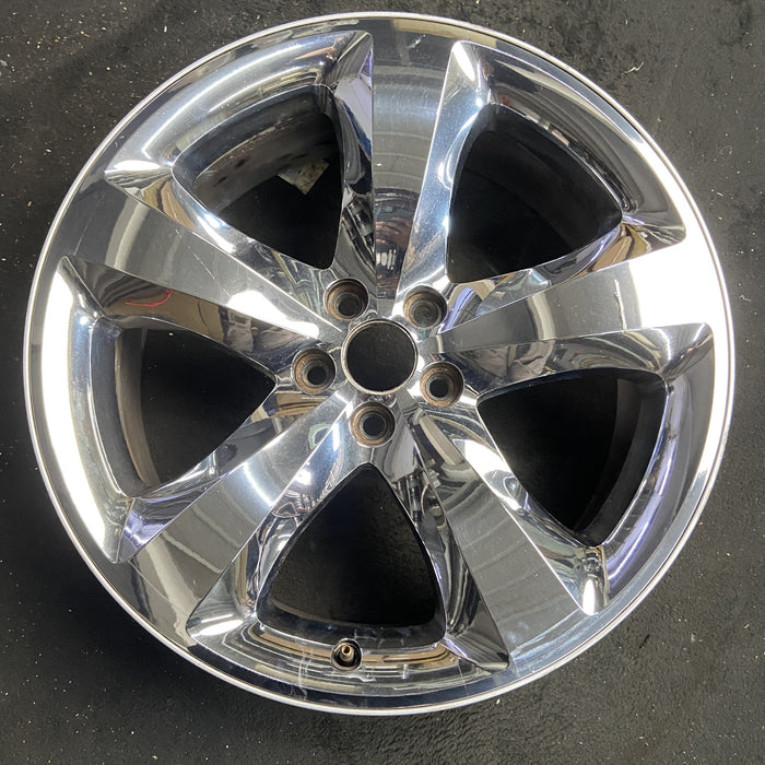 20" CHALLENGER 11-12 20x8, , chrome clad, lug nut centered between spokes - Angle View