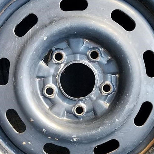 15" QUEST 93-01 15x5.5 Original OEM Wheel Rim - Angle View