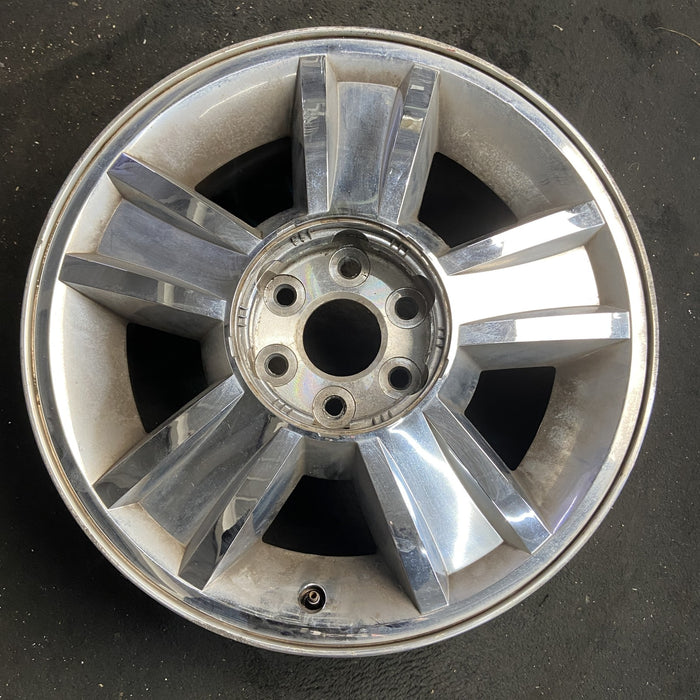 20" AVALANCHE 1500 09-10 20x8.5, 5 spoke, covered lug nuts, grooved spoke - Angle View