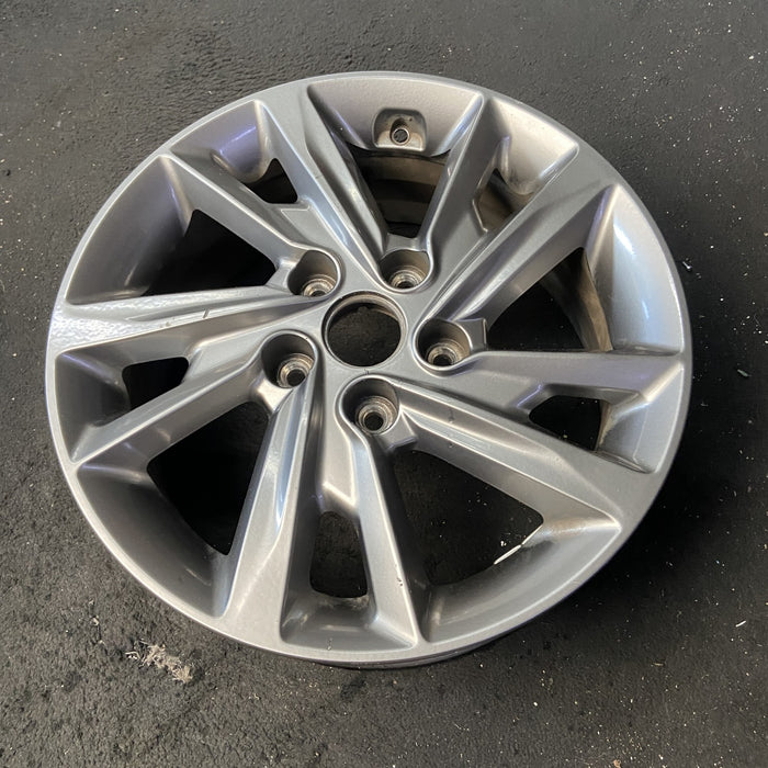 16" OPTIMA 19 16x6.5 , 10 spoke Original OEM Wheel Rim - Close-Up Detail