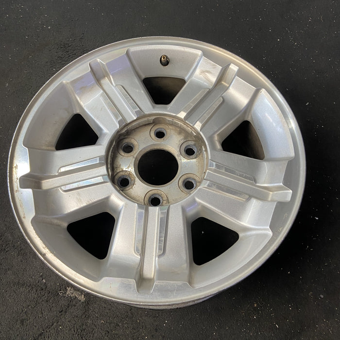 18" AVALANCHE 1500 07 18x8" Original OEM Wheel Rim - Close-Up Detail
