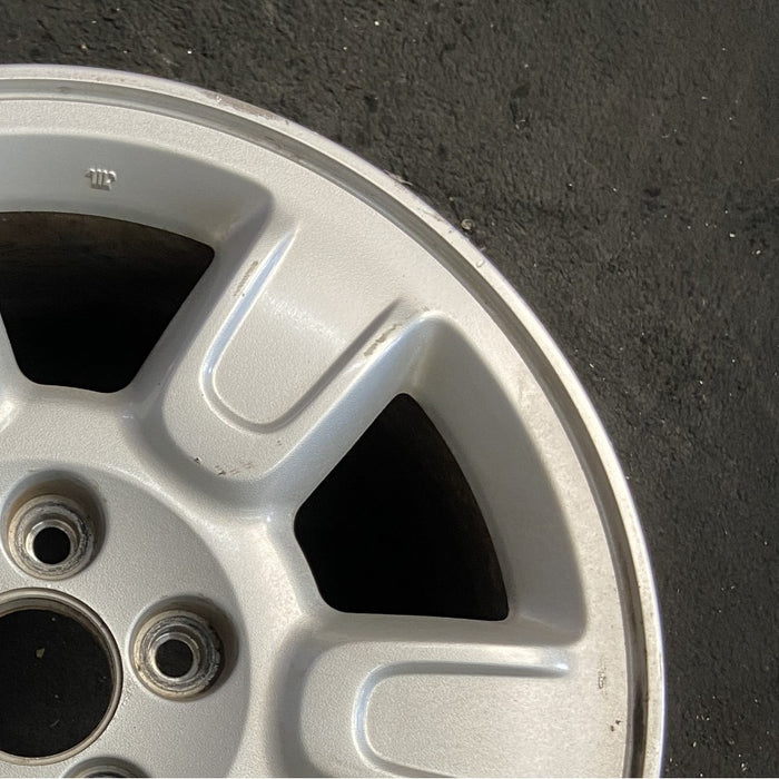 17" RIDGELINE 06 17x7.5 alloy 6 spoke Original OEM Wheel Rim - Close-Up Detail