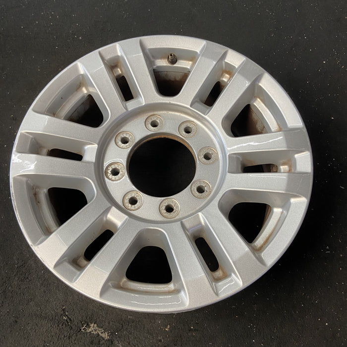 18" FORD F250SD PICKUP 17 18x8 , aluminum, 12 spoke , silver Original OEM Wheel - Close-Up Detail