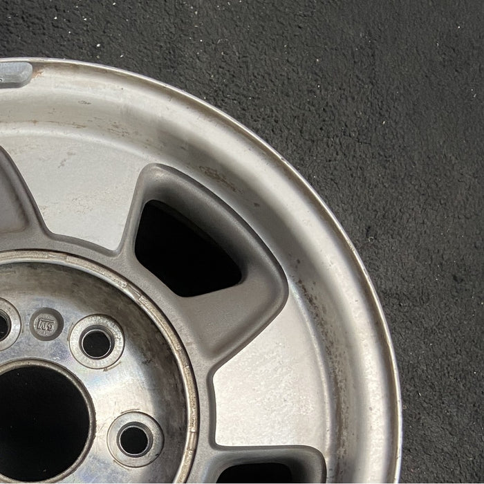 16" ASTRO 03 16x7 aluminum opt PF4 Original OEM Wheel Rim - Close-Up Detail