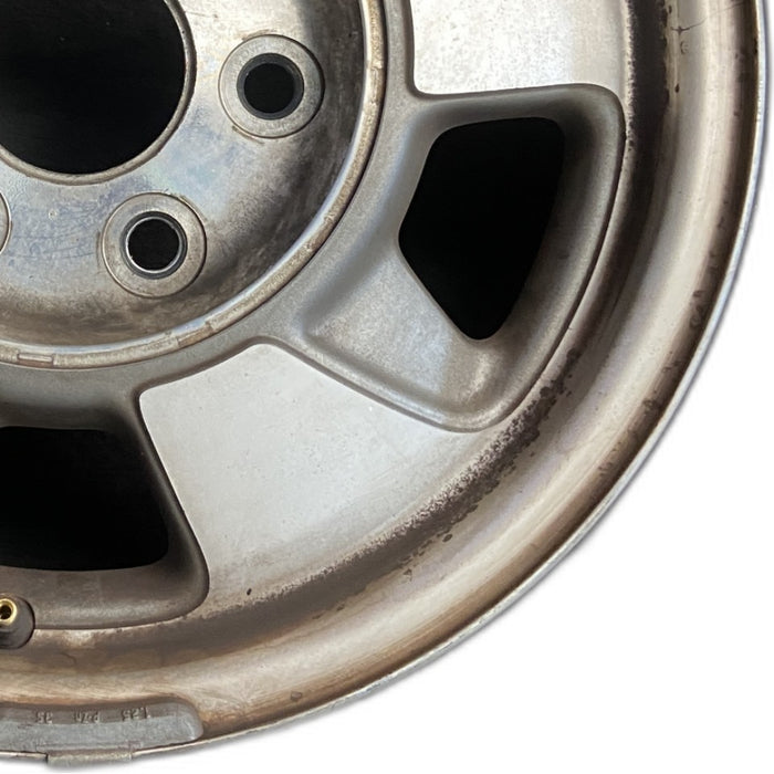 16" ASTRO 03 16x7 aluminum opt PF4 Original OEM Wheel Rim - Close-Up Detail
