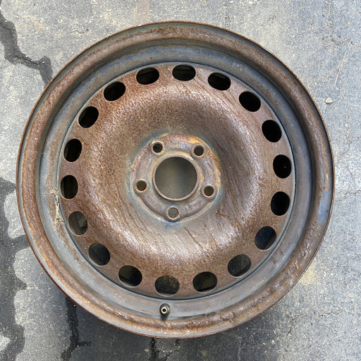 16" G6 05-06 16x7, steel Original OEM Wheel Rim - Angle View