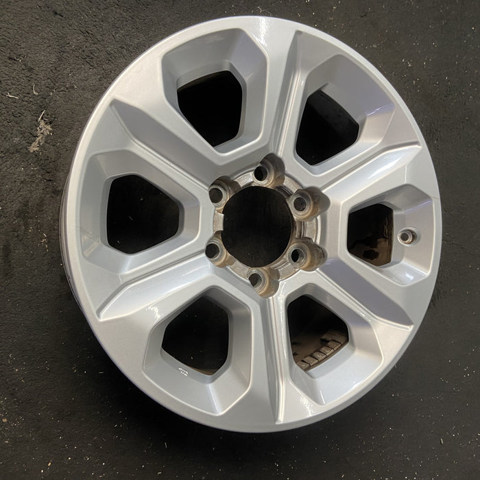 17" 4 RUNNER 14 17x7, alloy Original OEM Wheel Rim - Close-Up Detail