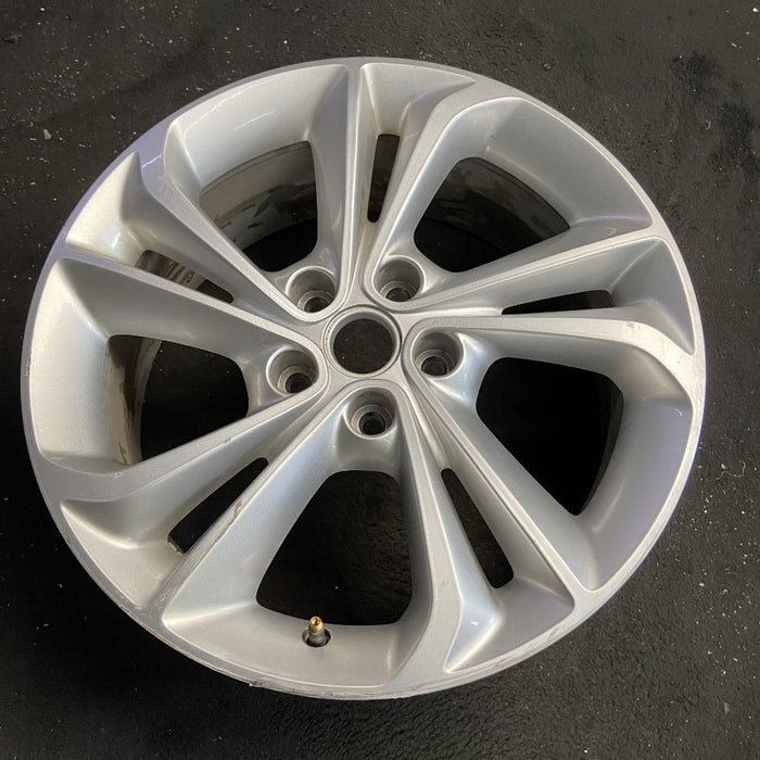 18" ENCORE GX 20 18x7.5 5 split spoke silver opt RQH Original OEM Wheel Rim - View 7