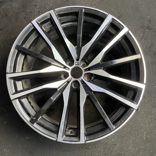 22" BMW X5 19-20 22x9.5 15 spoke Original OEM Wheel Rim - Front View