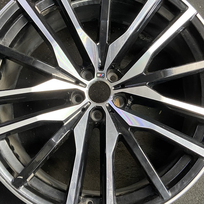 22" BMW X5 19-20 22x9.5 15 spoke Original OEM Wheel Rim - Angle View