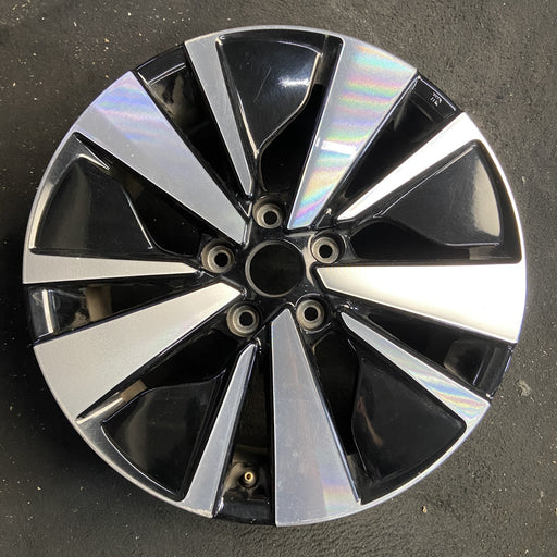 17" ALTIMA 19-22 17x7.5 , 10 spoke Original OEM Wheel Rim - Angle View